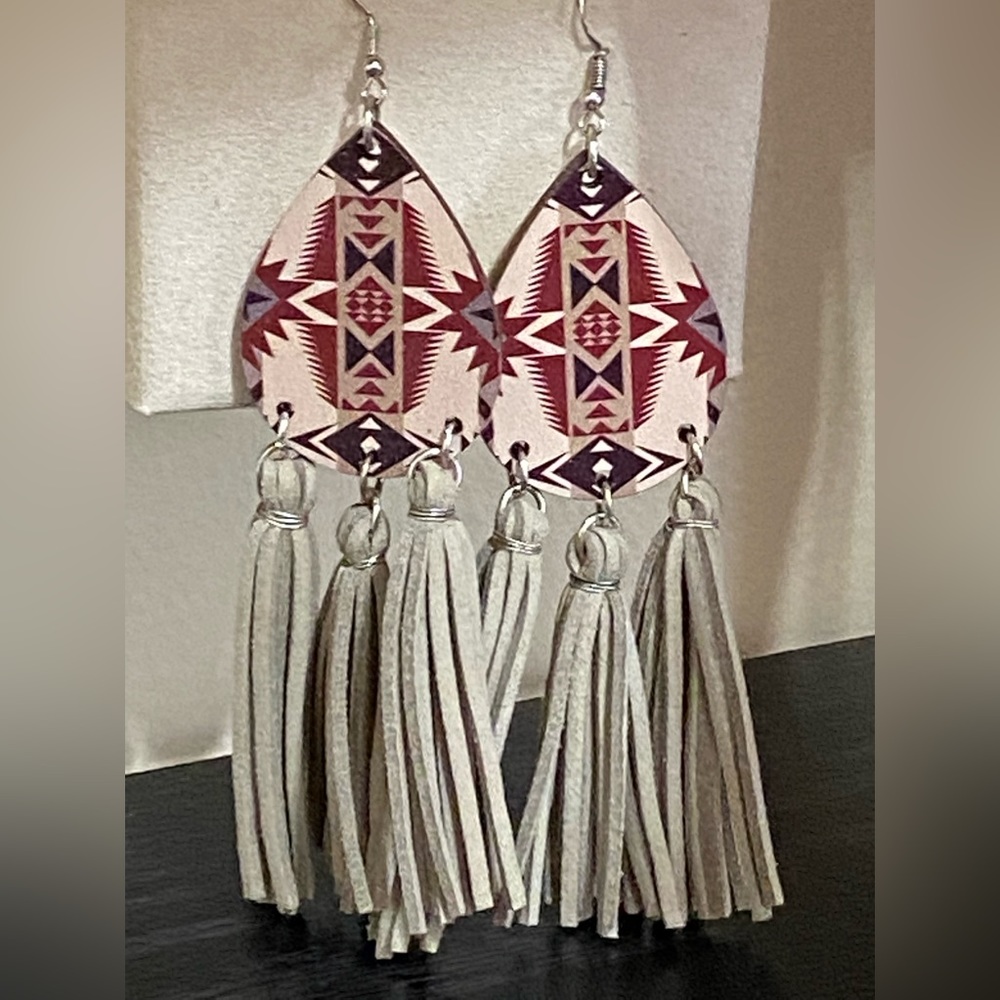 🎉❤️Majestic Fire Wood Teardrop Leather Tassel Fringe Earrings